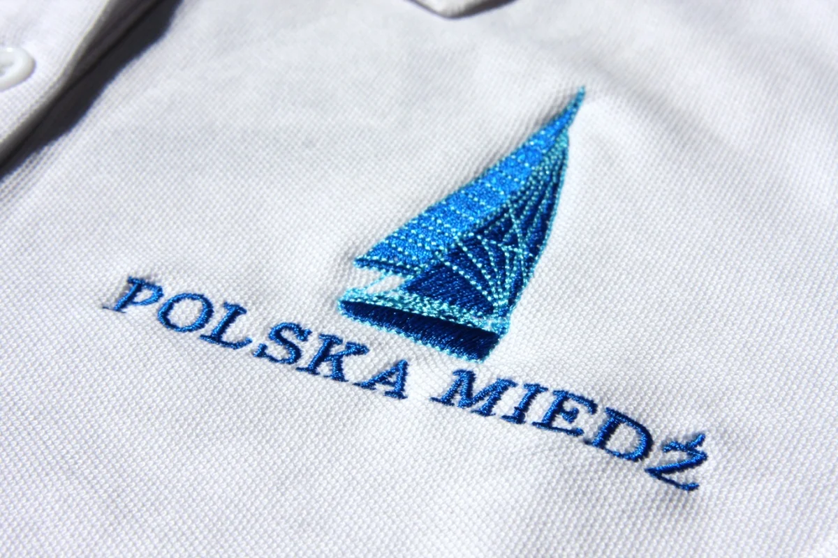 Koszulki polo i czapki „Polska Miedź”