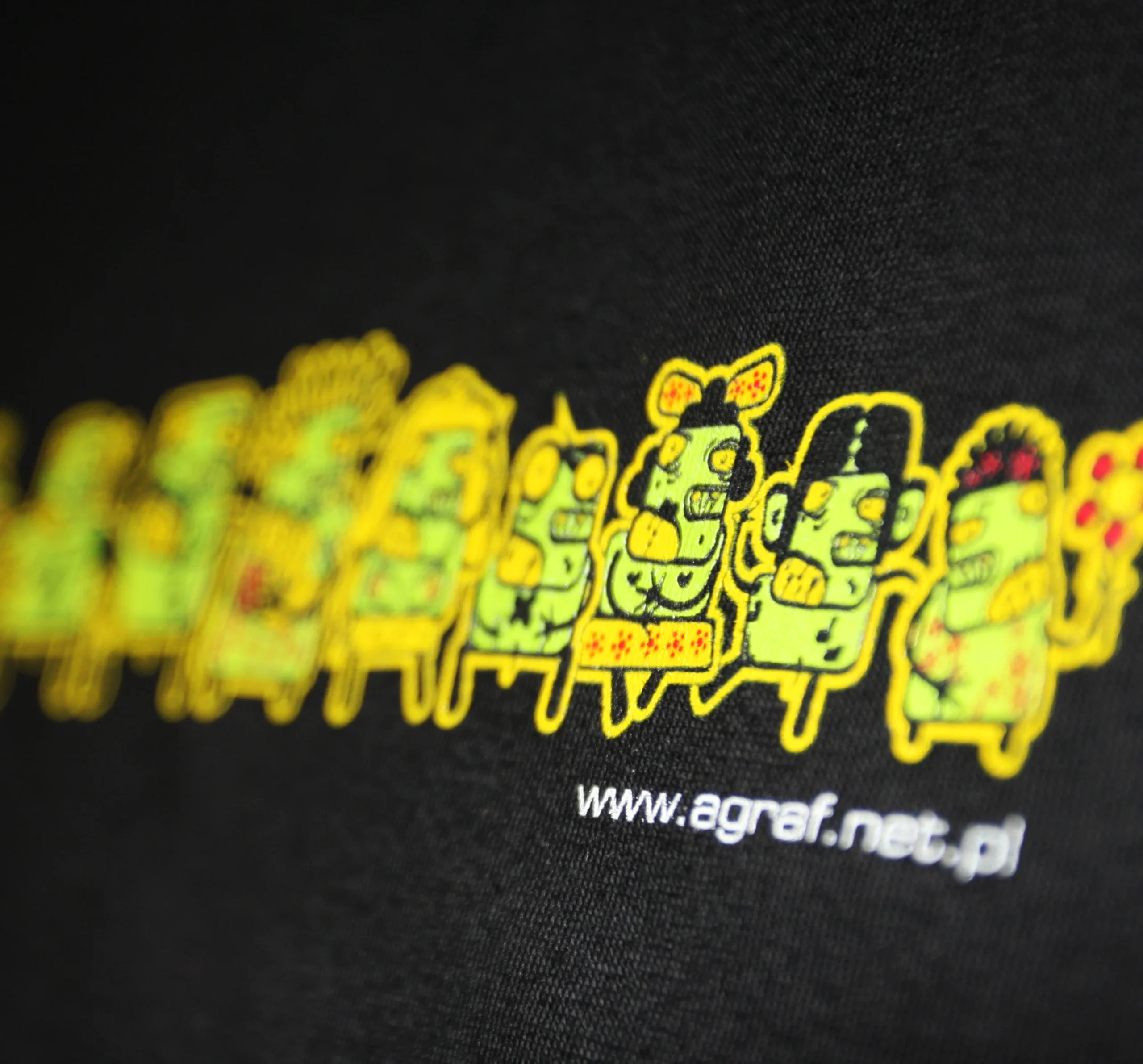 koszulka agrafowe ludki zblizenie koszulka agrafowe ludki zblizenie