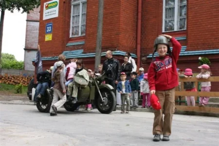 Przedszkole na Uralu – czerwiec 2009 Przedszkole na Uralu – czerwiec 2009